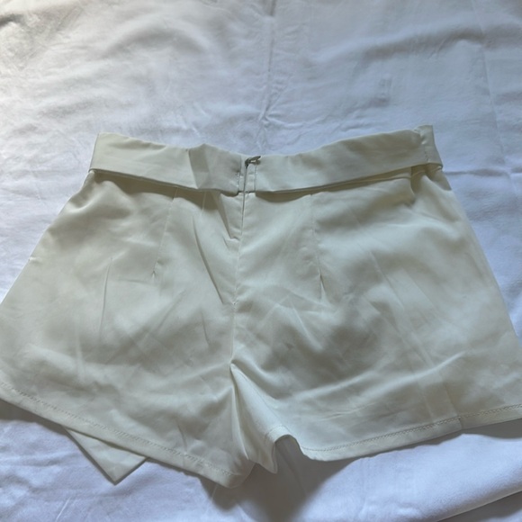 SHEIN Pants - Skort SHEIN size M